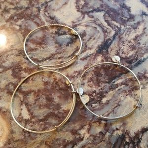 Alex and Ani Shiny Gold 3 Filler Bracelets